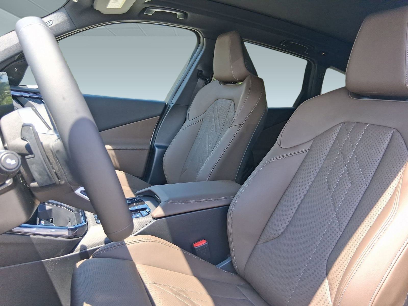 Used 2026 BMW X3 xDrive30 w/ M Sport Package image 5