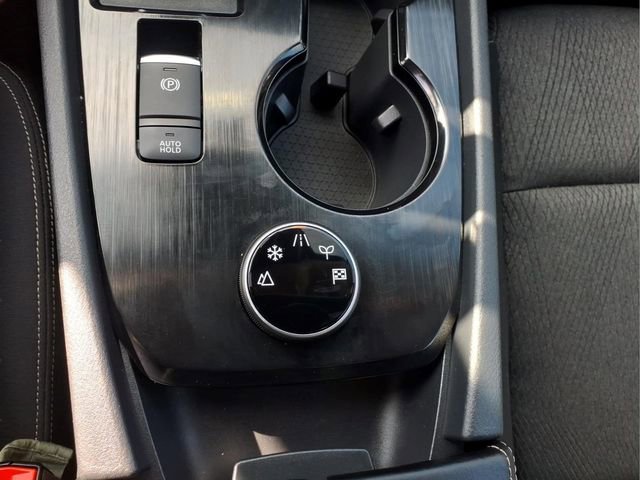 Used 2026 Nissan Rogue SV AWD/4WD image 17