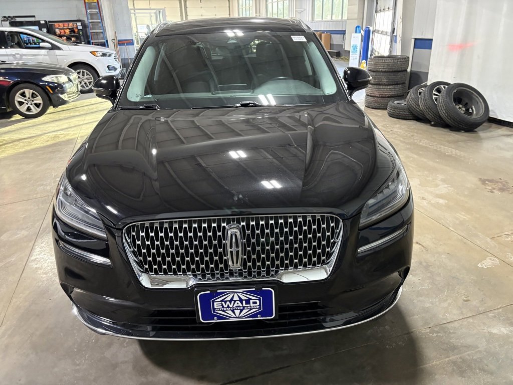 Used 2022 Lincoln Corsair Reserve image 3