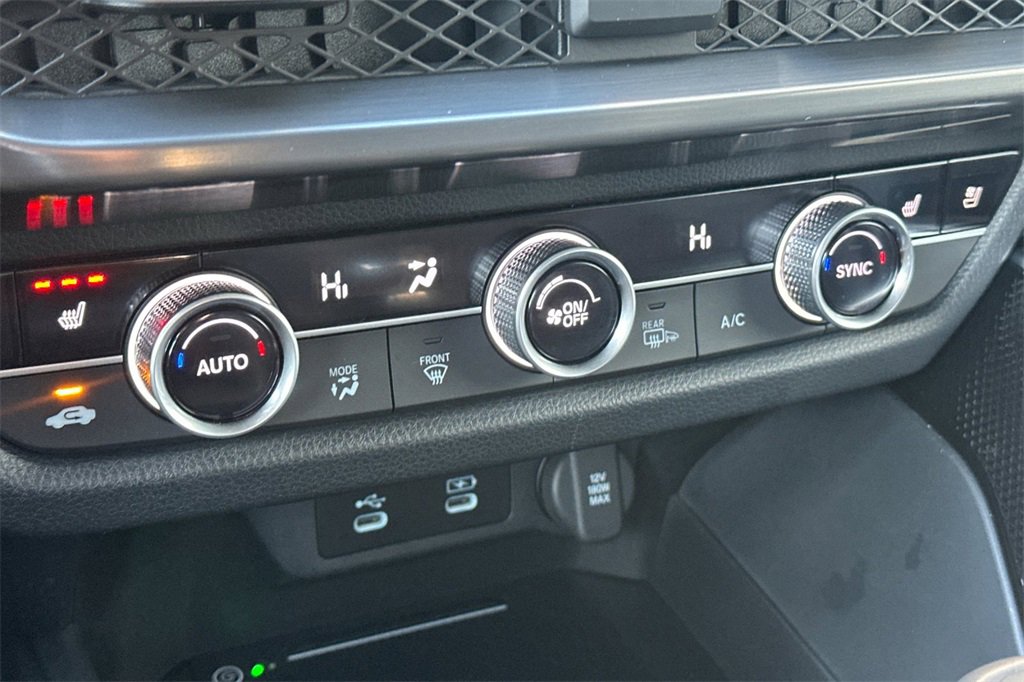 Certified 2025 Acura ADX A-Spec image 21