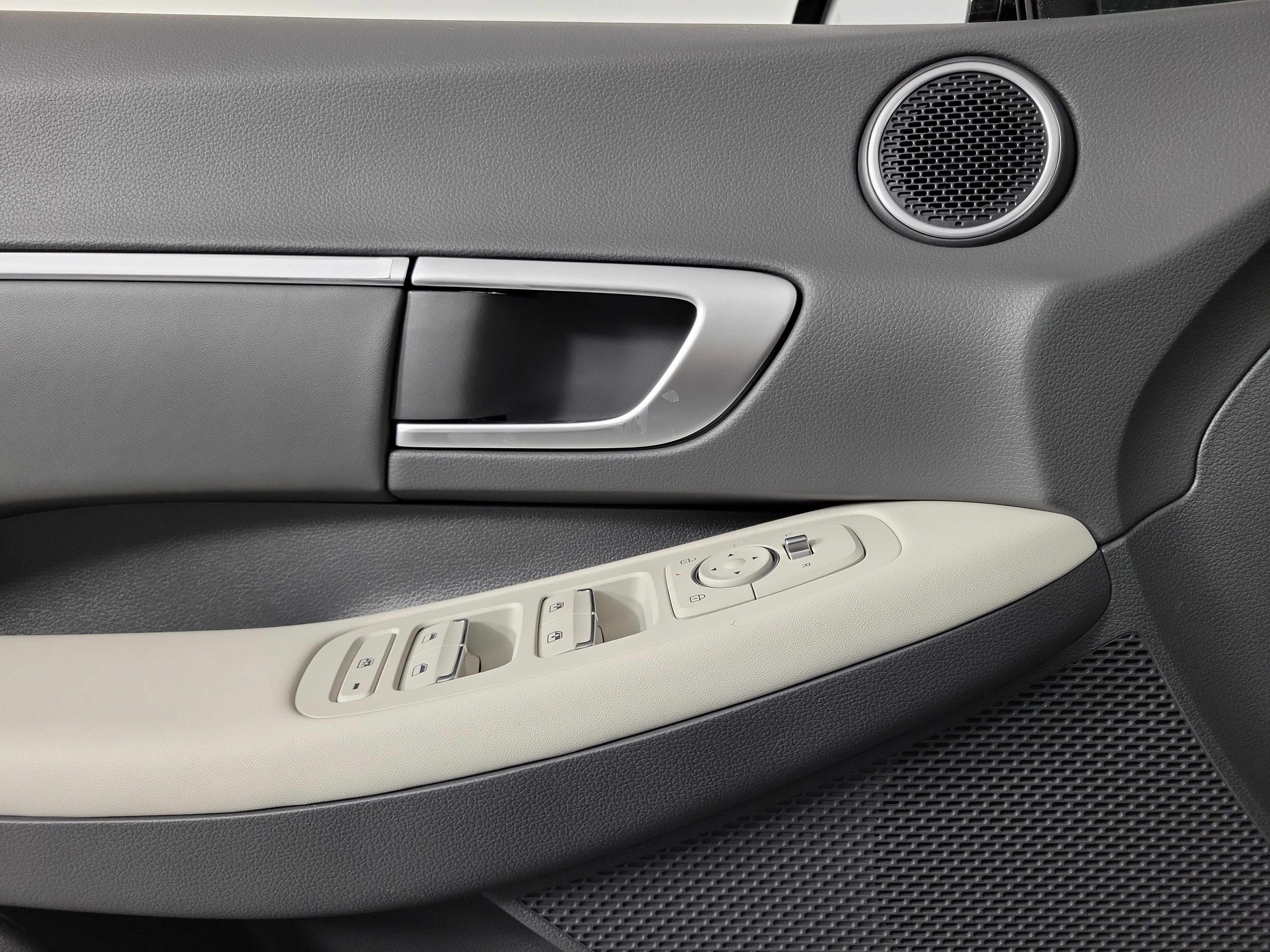 New 2025 Hyundai Sonata SEL image 24