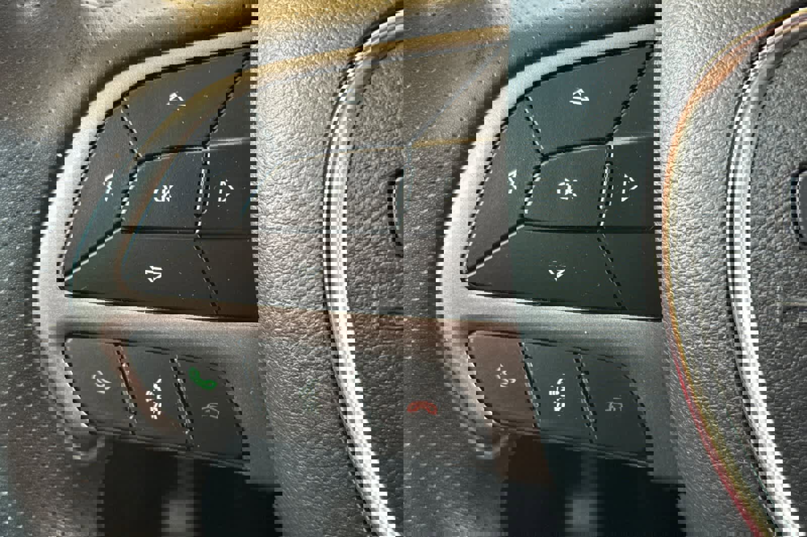 Used 2022 Dodge Durango SXT image 27