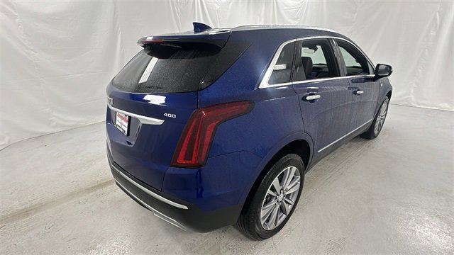 Used 2025 Cadillac XT5 Premium Luxury image 3