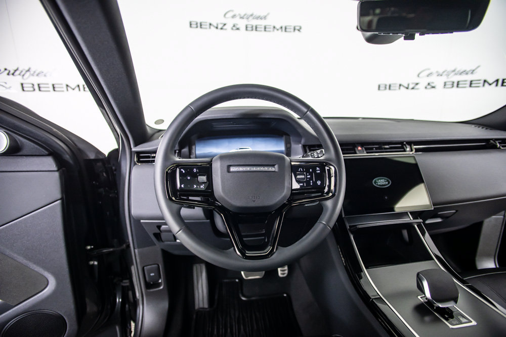 Used 2024 Land Rover Range Rover Evoque Dynamic SE AWD/4WD image 23