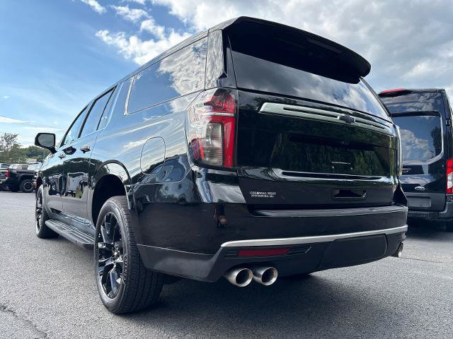 Used 2022 Chevrolet Suburban High Country AWD/4WD image 11