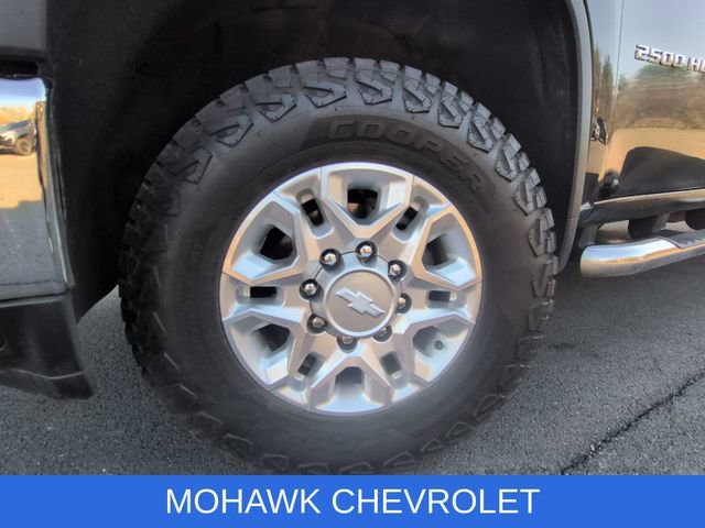 Used 2020 Chevrolet Silverado 2500 LT w/ All Star Edition AWD/4WD image 33