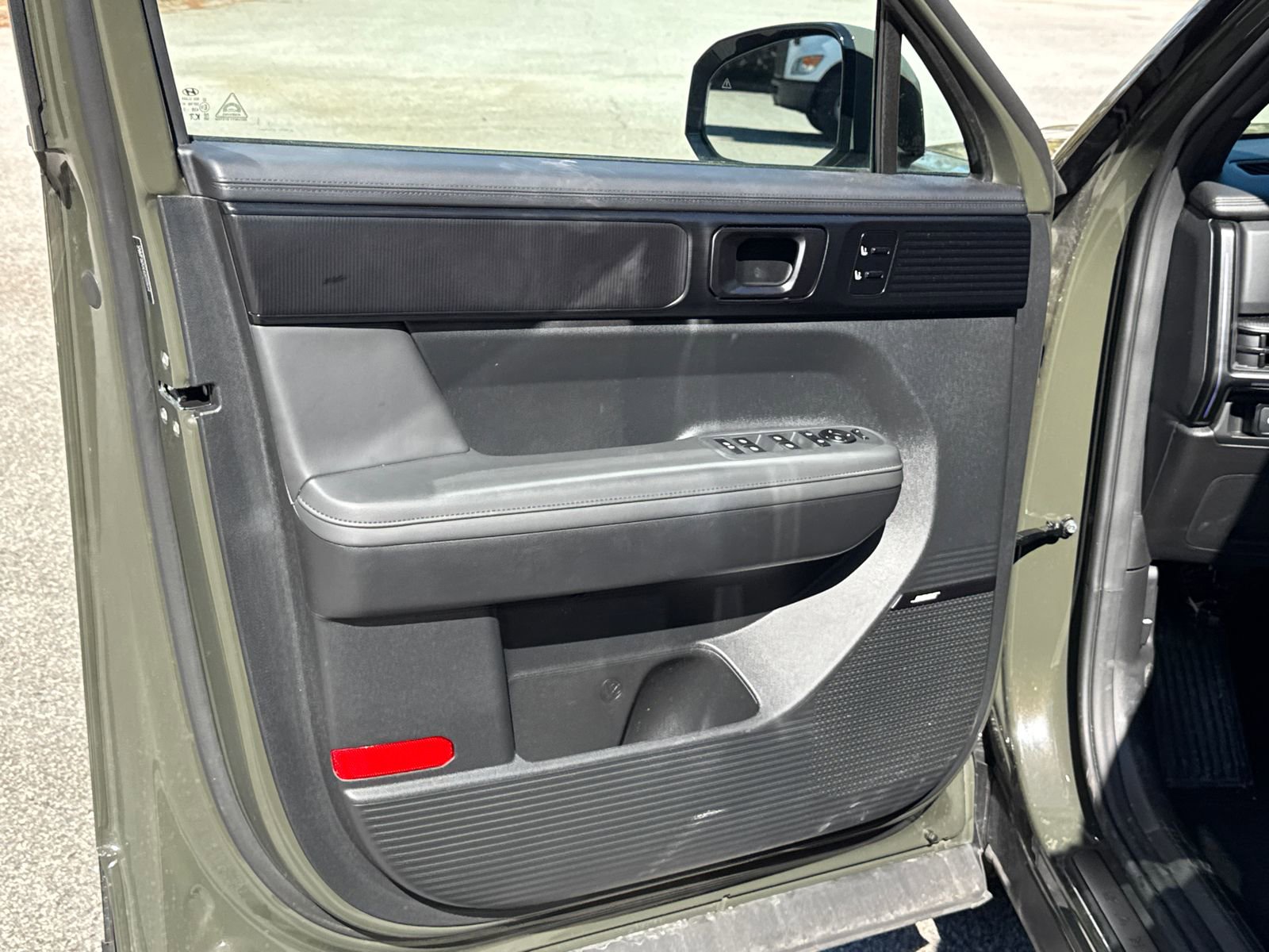 Used 2025 Hyundai Santa Fe Calligraphy image 10