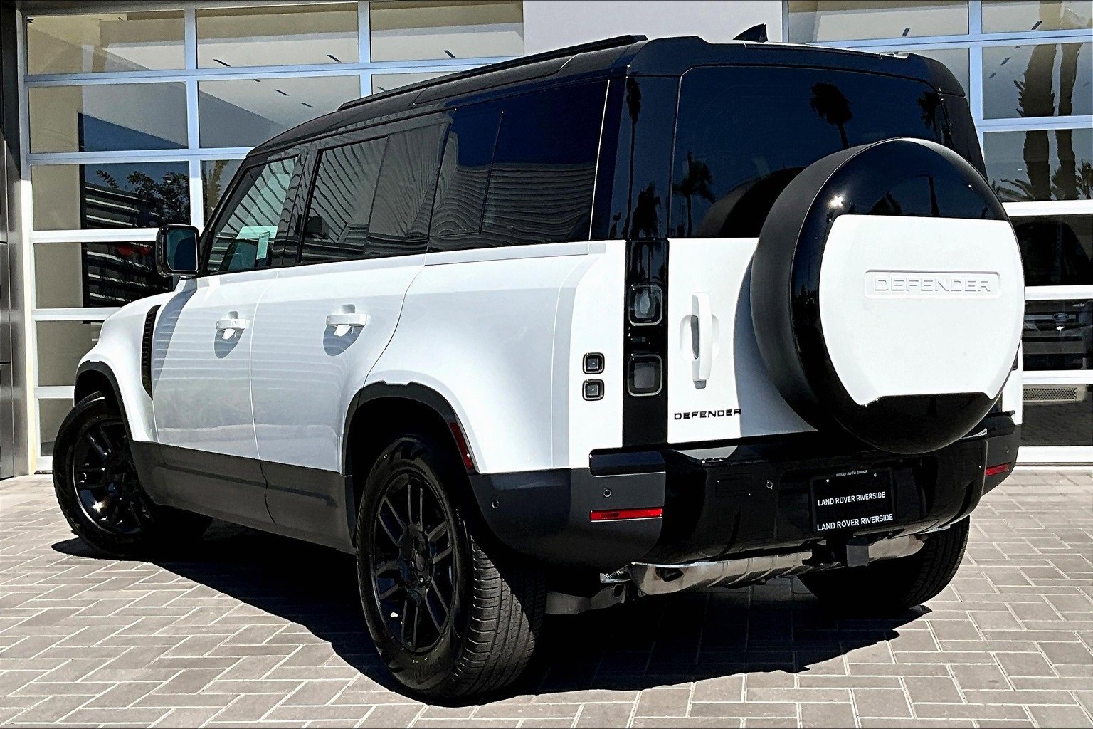 New 2026 Land Rover Defender 110 S image 3