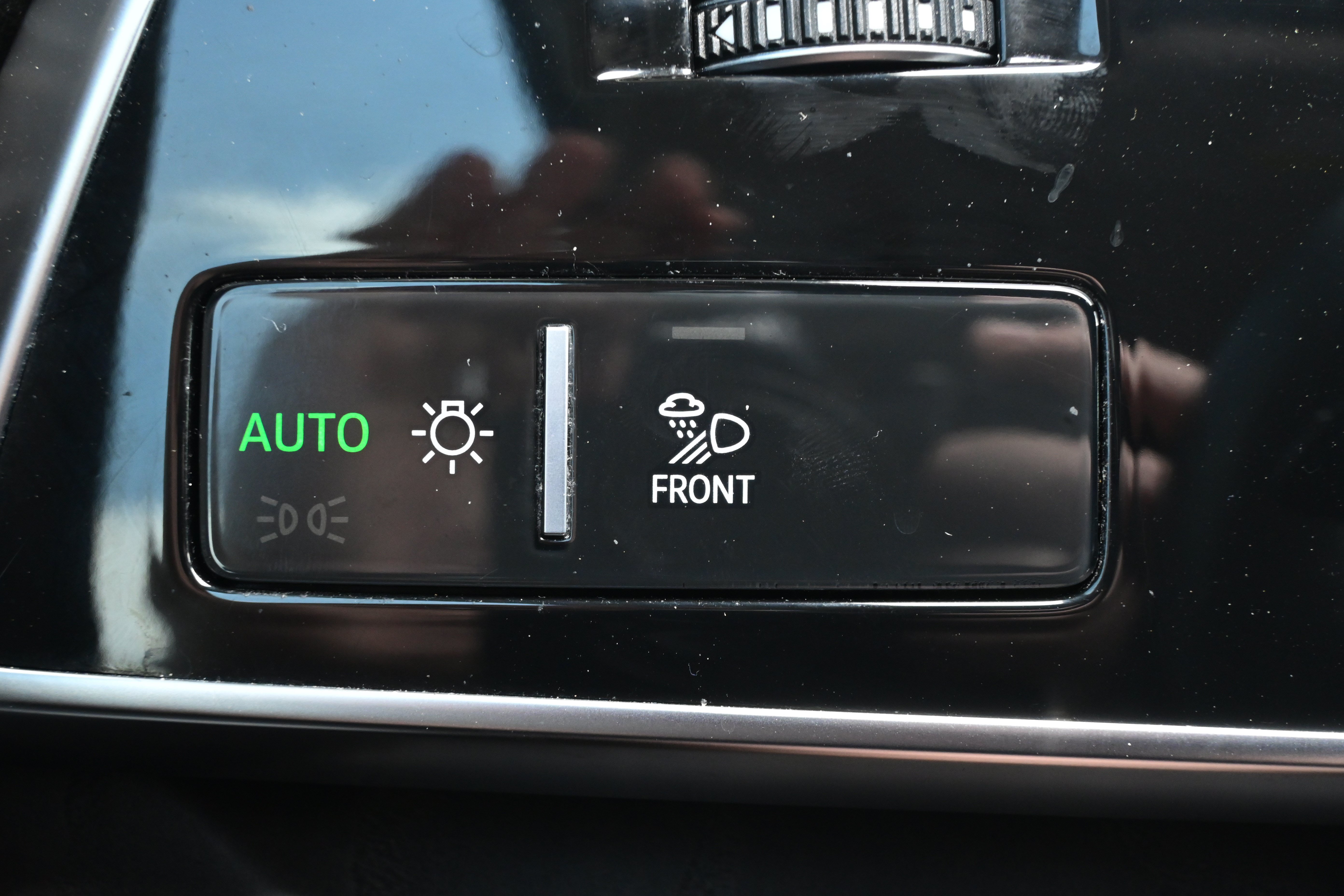 Used 2023 Audi Q8 Prestige AWD/4WD image 29