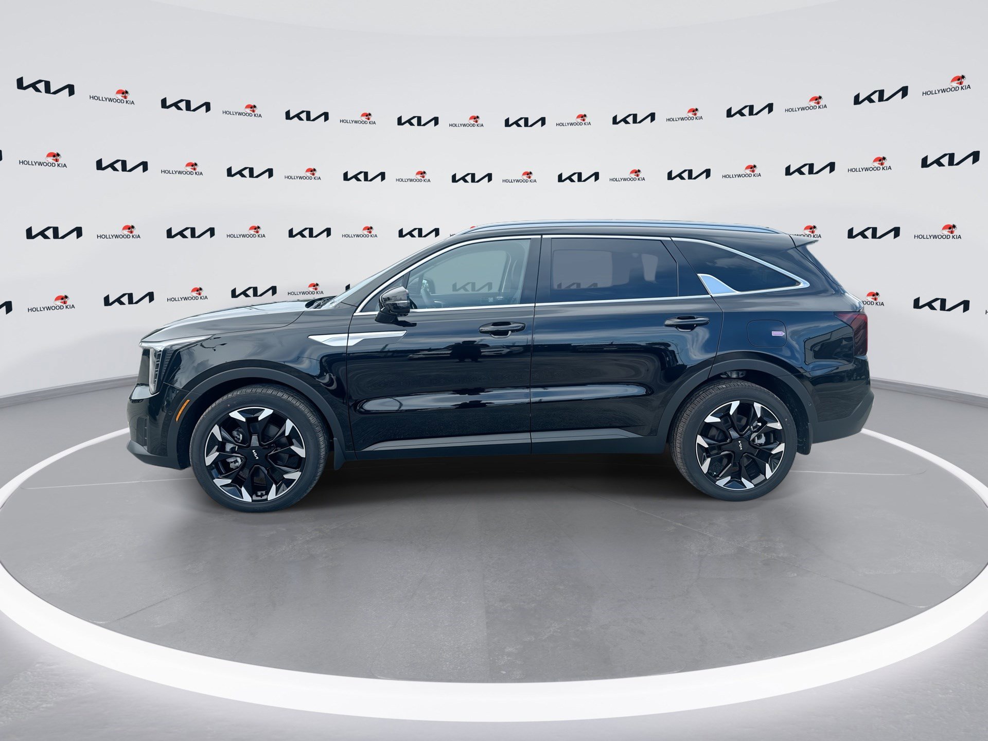 Certified 2025 Kia Sorento SX FWD image 5