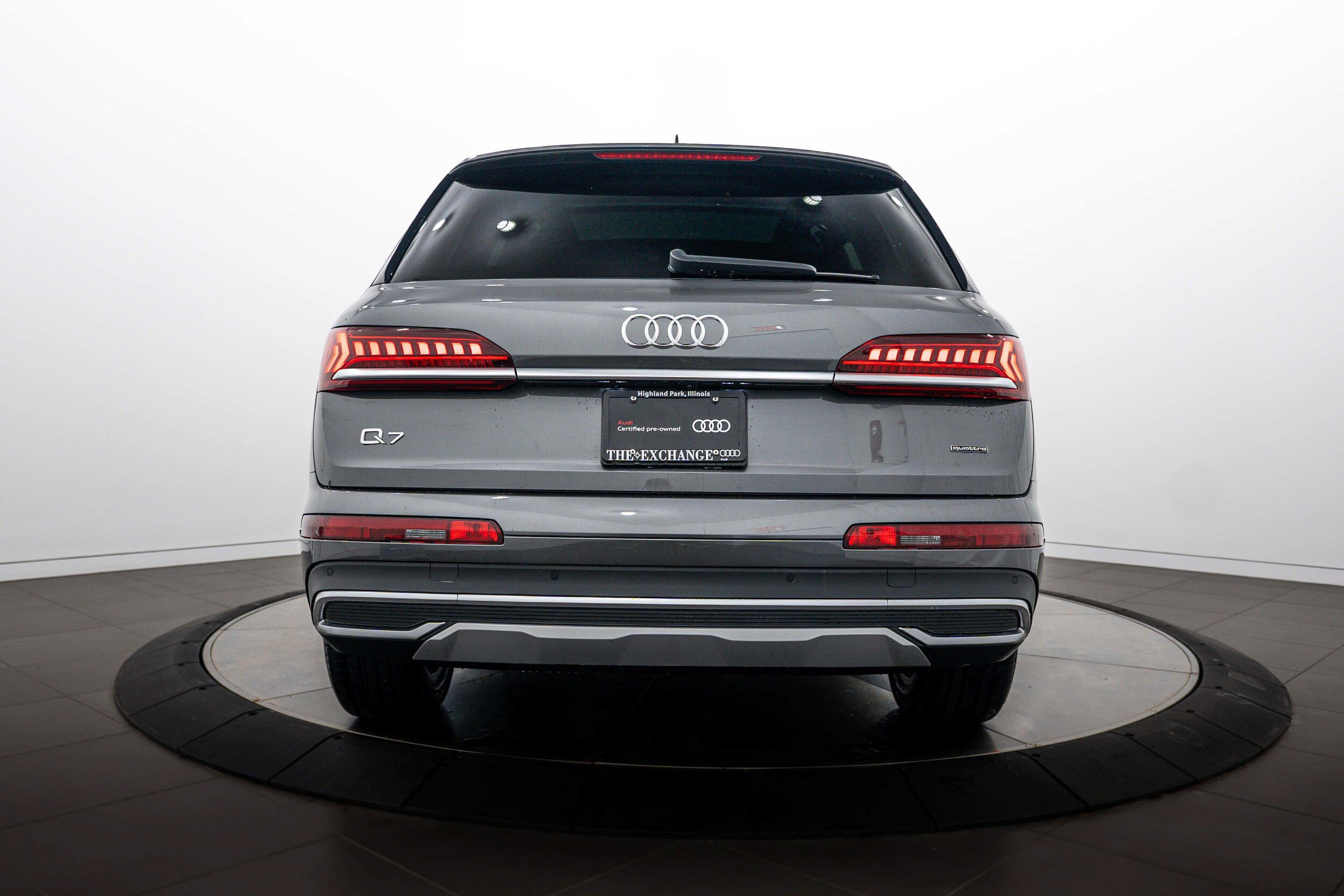 Used 2023 Audi Q7 2.0T Premium Plus w/ Premium Plus Package AWD/4WD image 23