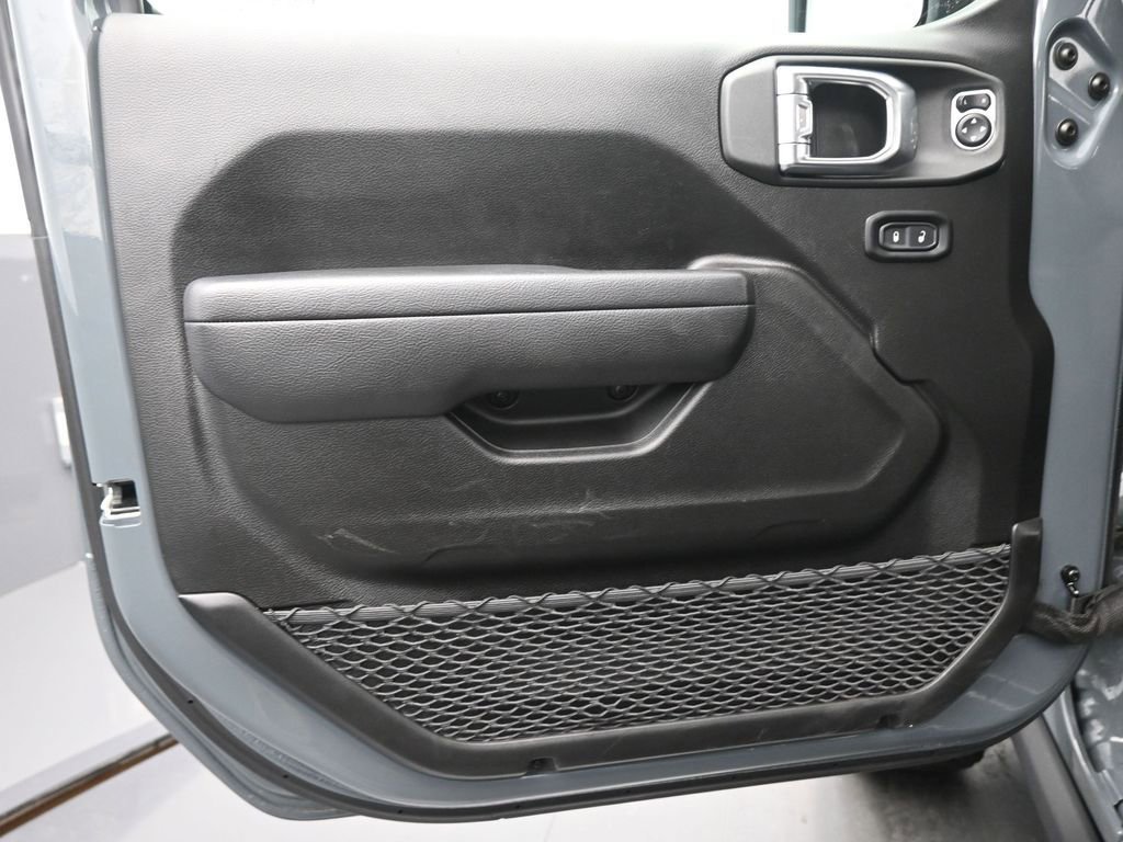 Used 2025 Jeep Wrangler Unlimited Rubicon 4xe w/ Safety Group image 12