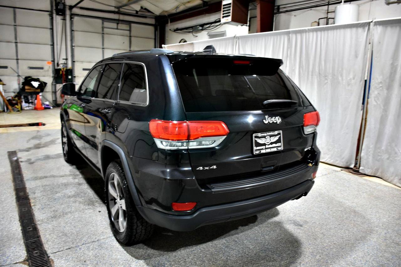 Used 2014 Jeep Grand Cherokee Laredo w/ Quick Order Package 23E AWD/4WD image 29
