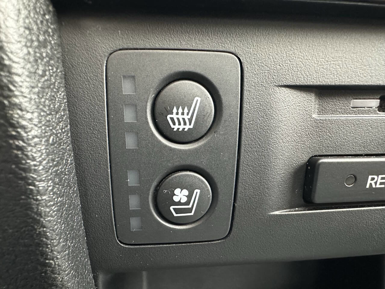 Used 2017 Honda Pilot Elite image 24