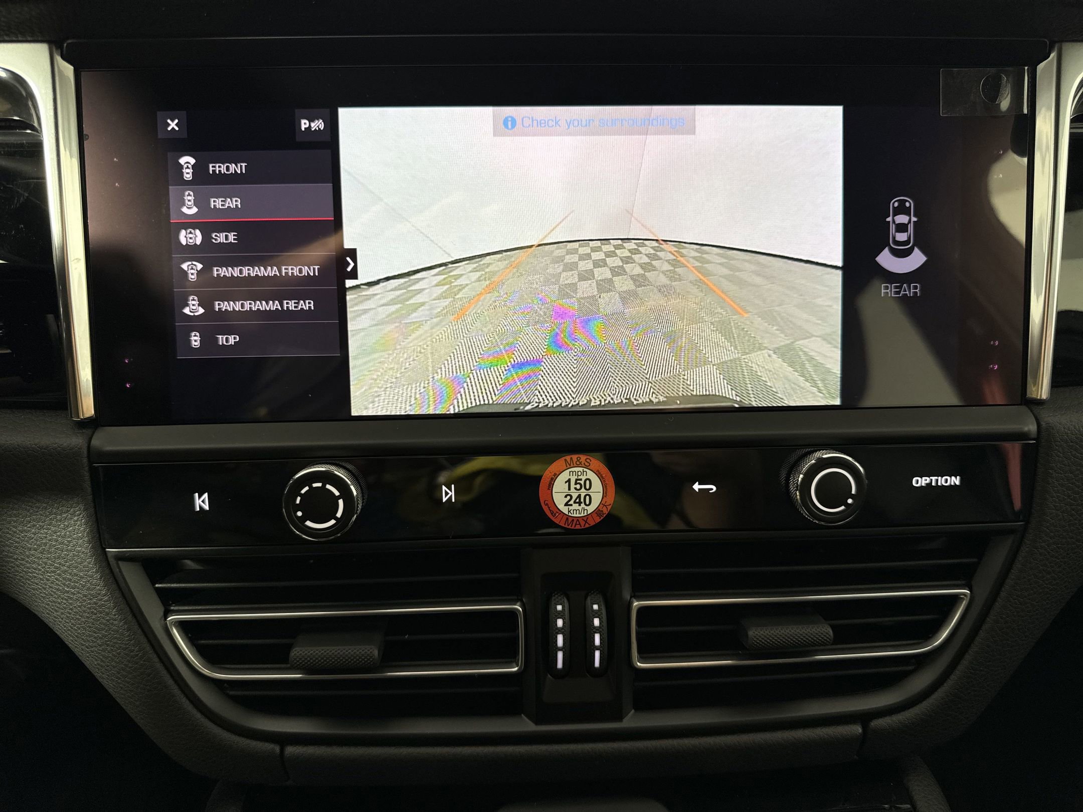 Certified 2025 Porsche Macan image 25