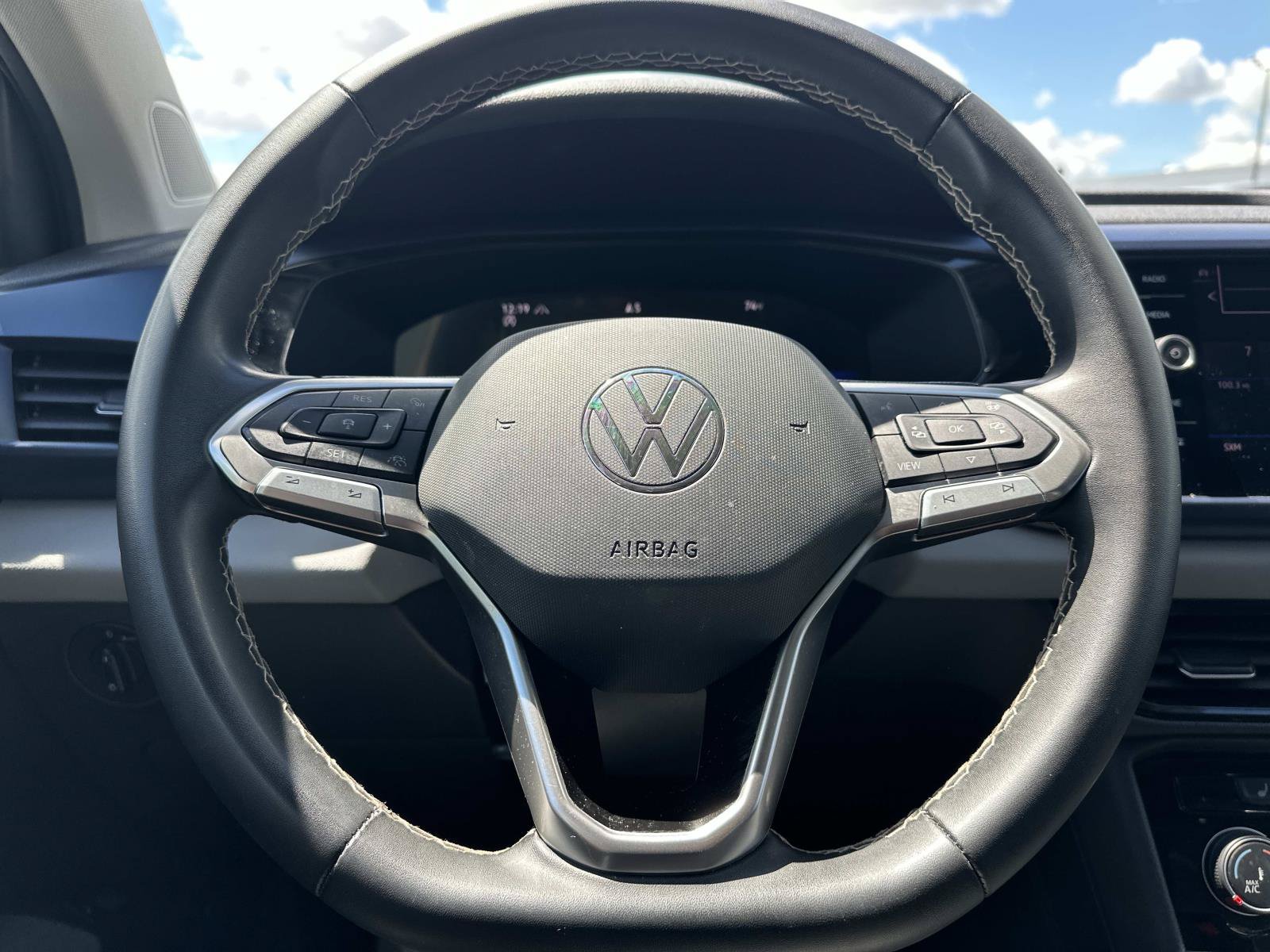 Used 2023 Volkswagen Taos SE w/ Black Wheel Package AWD/4WD image 19