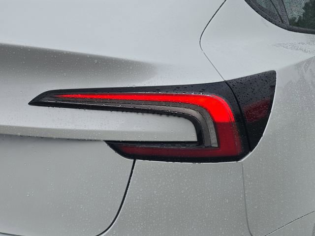 Used 2025 Tesla Model 3 Long Range image 8