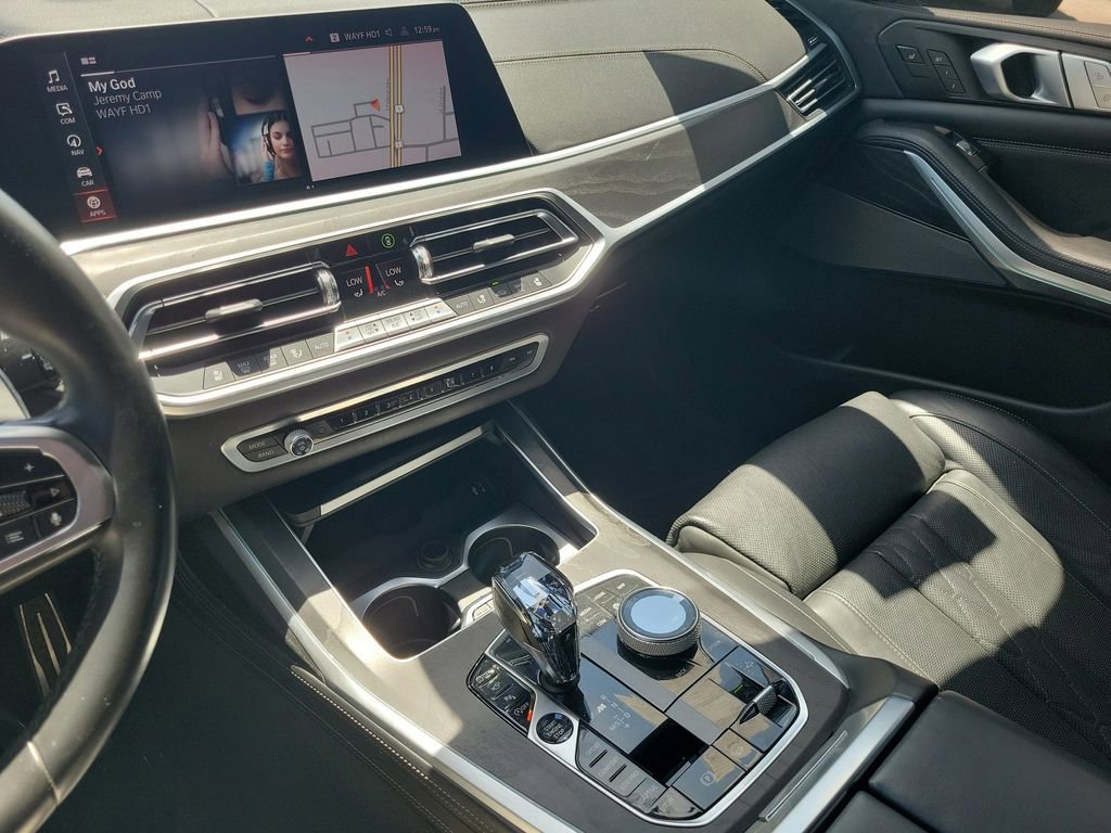 Used 2020 BMW X7 M50i AWD/4WD image 32