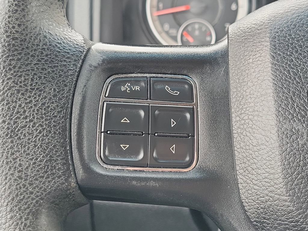 Used 2017 RAM 1500 Express AWD/4WD image 23