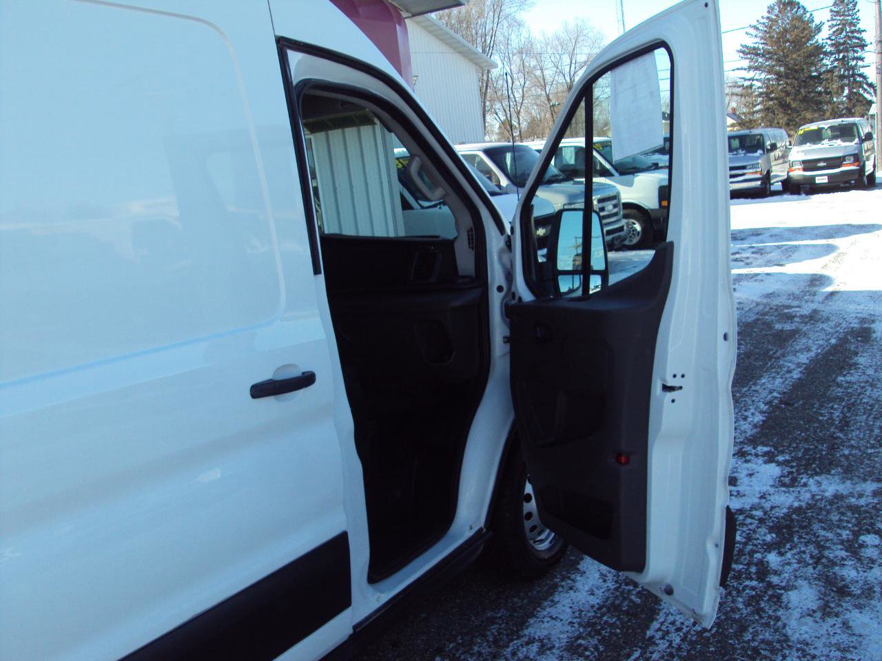Used 2023 Ford Transit 250 Medium Roof AWD image 12