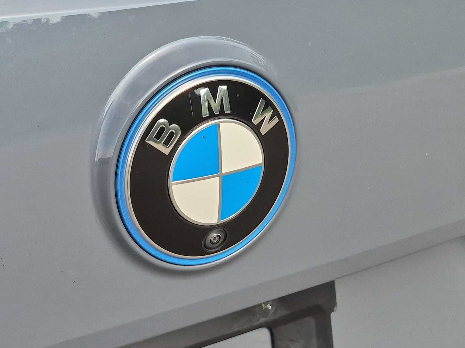 Used 2024 BMW iX xDrive50 w/ Premium Package AWD/4WD image 11