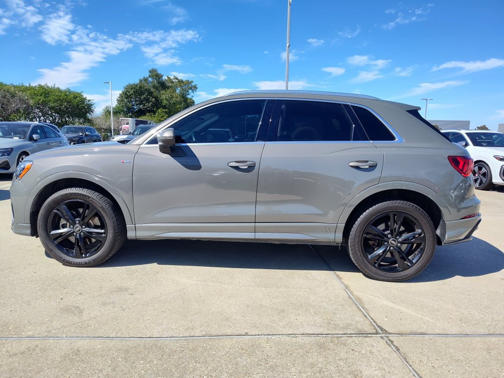 Used 2021 Audi Q3 2.0T Premium w/ Convenience Package AWD/4WD image 4
