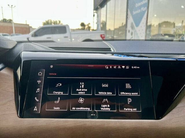 Used 2023 Audi e-tron GT Premium Plus AWD/4WD image 29