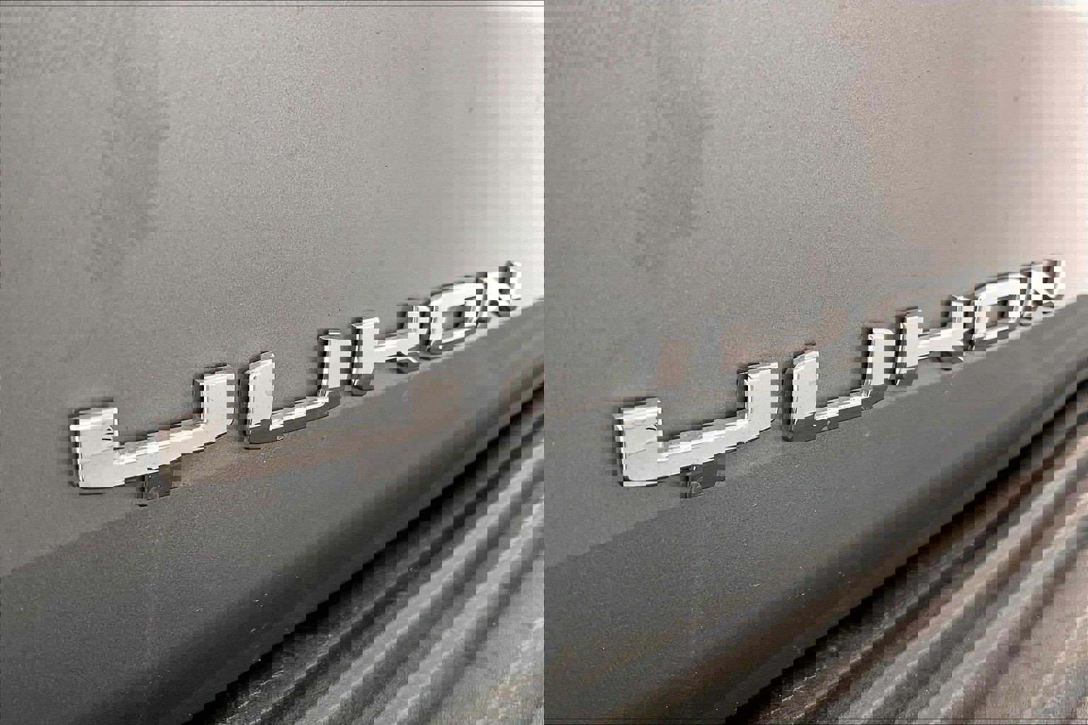 Used 2025 GMC Yukon Denali image 7