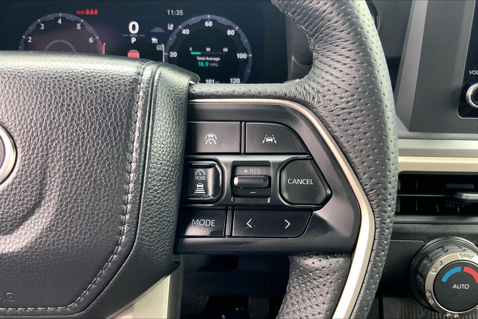 Used 2025 Toyota Tacoma TRD Off-Road AWD/4WD image 24
