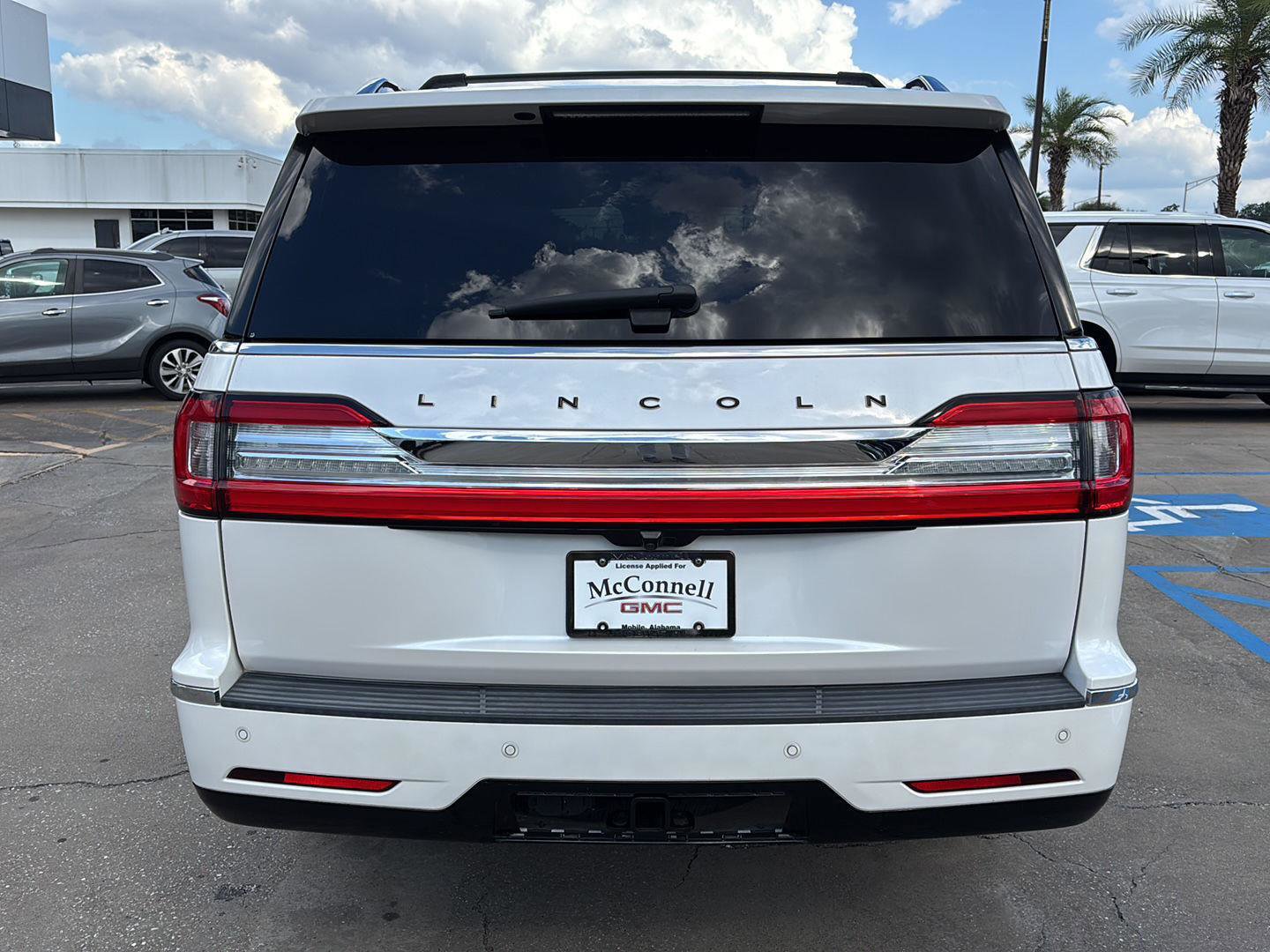Used 2019 Lincoln Navigator L Black Label w/ Cargo Package image 6
