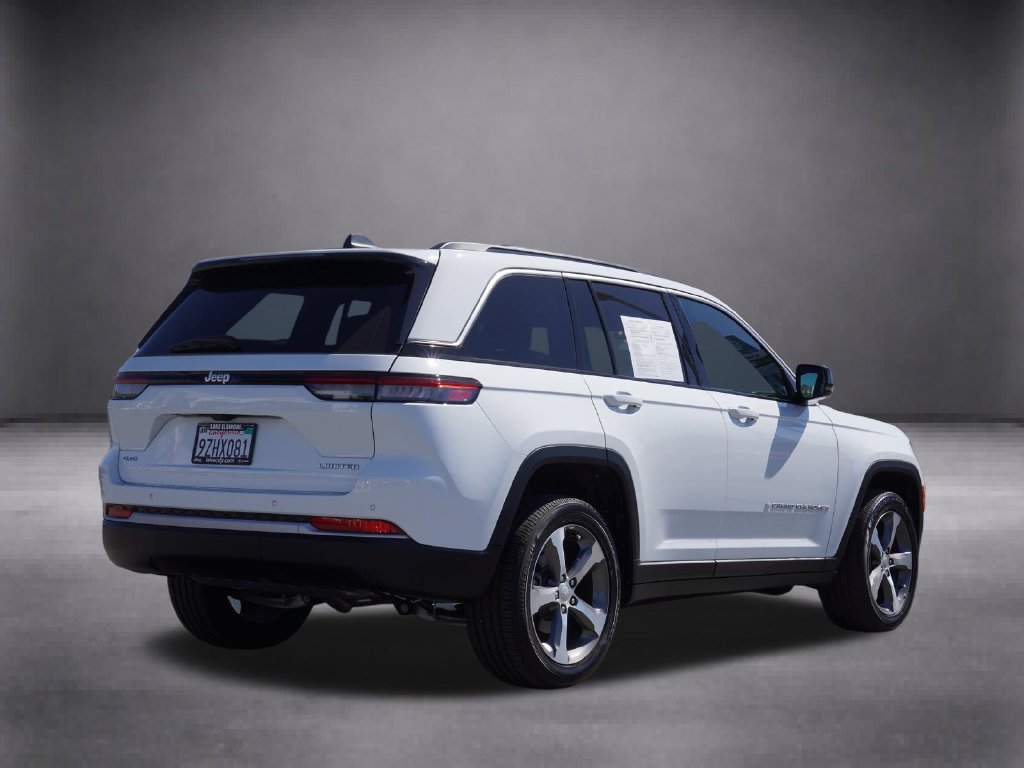 Used 2026 Jeep Grand Cherokee Limited AWD/4WD image 3