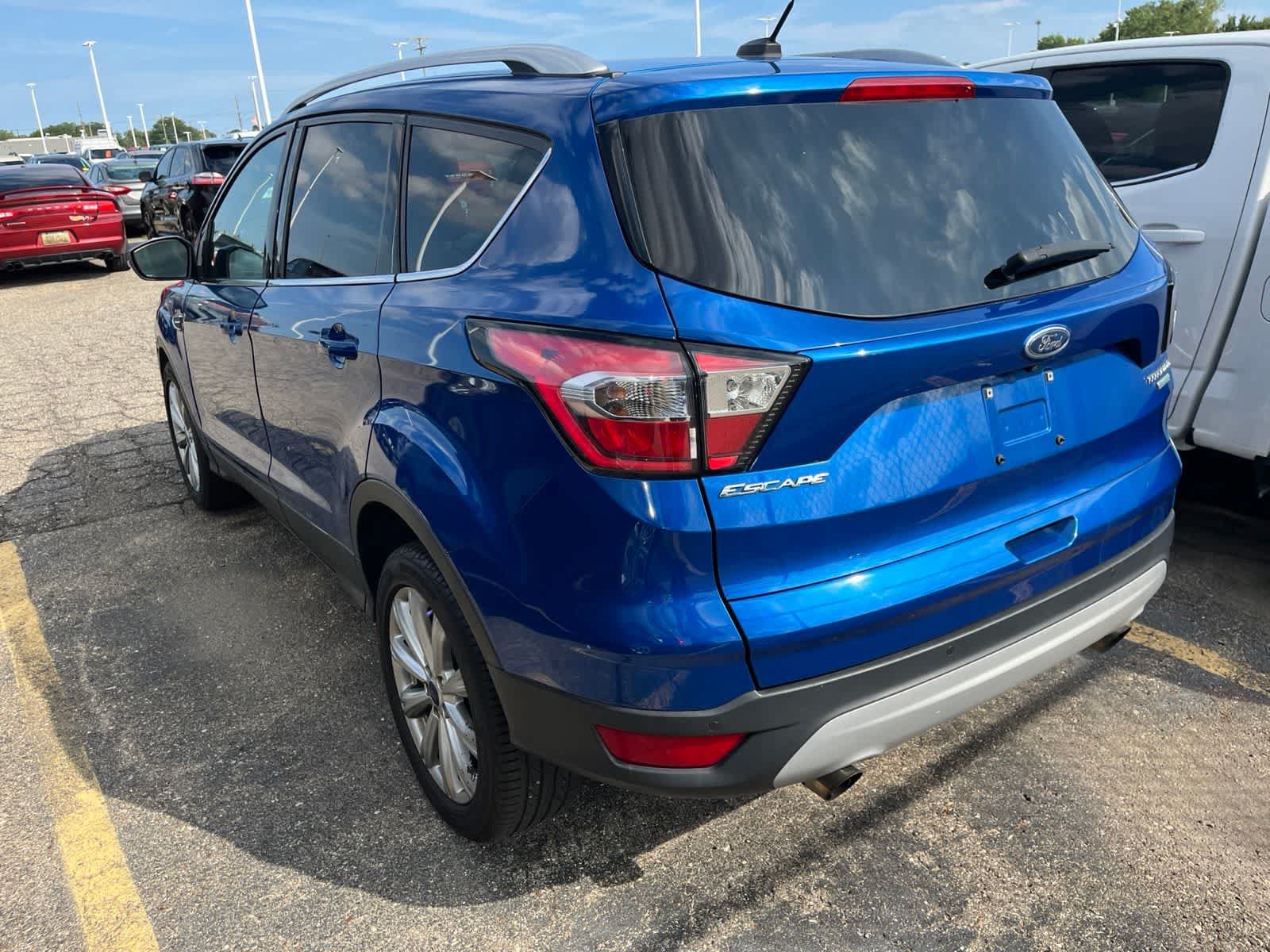 Used 2017 Ford Escape Titanium FWD image 9