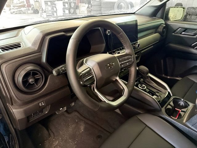 Used 2025 Chevrolet Colorado Trail Boss image 8