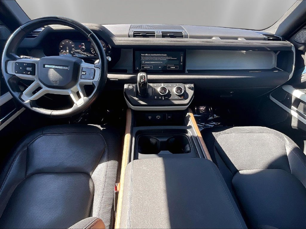 Used 2023 Land Rover Defender 110 X-Dynamic SE AWD/4WD image 7