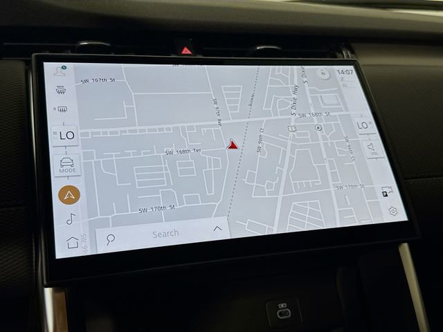 New 2026 Land Rover Discovery Sport Landmark image 15