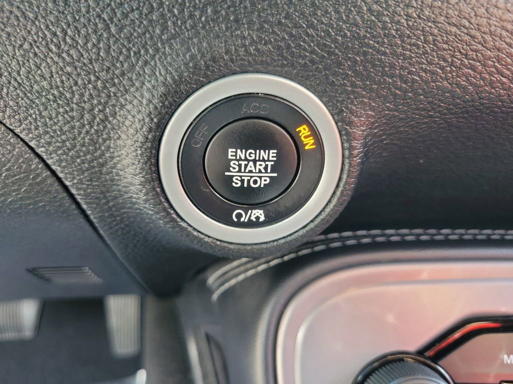 Used 2023 Dodge Challenger SXT w/ Blacktop Package image 27