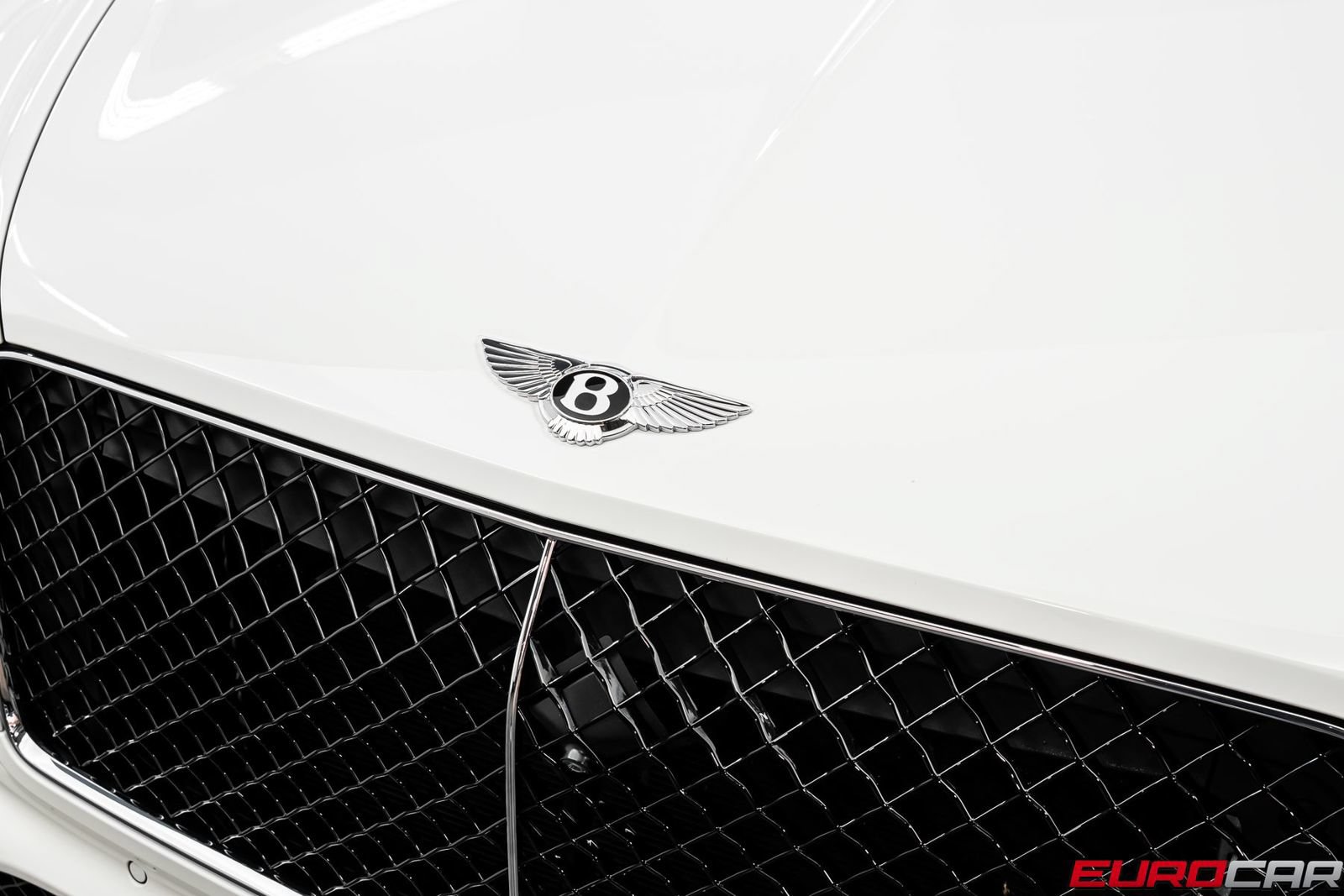 Used 2024 Bentley Bentayga AWD/4WD image 9
