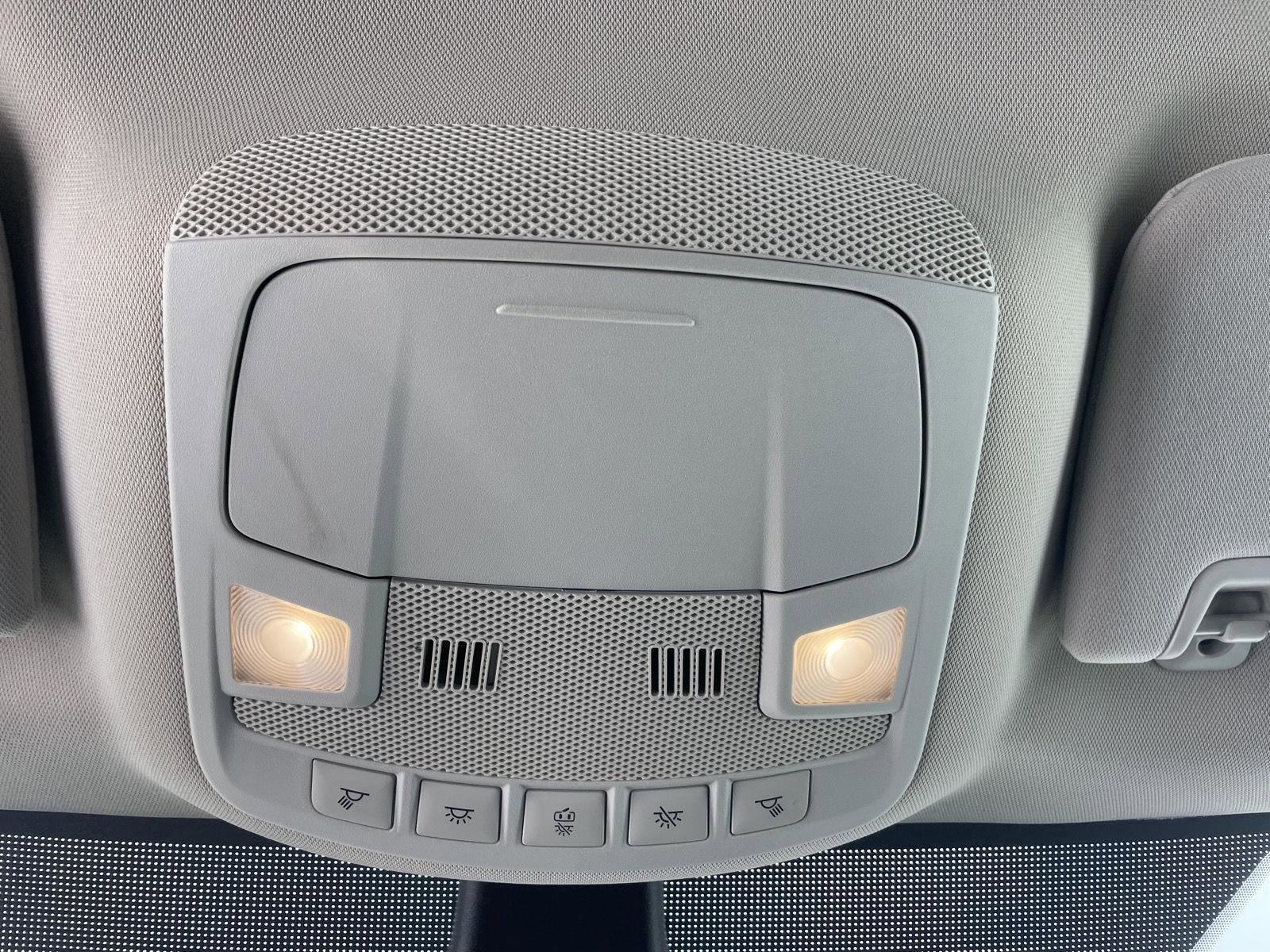 Used 2022 Ford Edge SEL w/ Convenience Package image 18