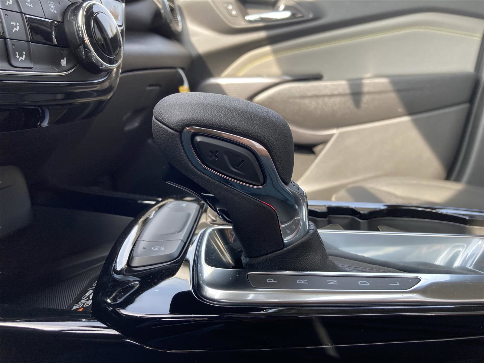 New 2026 Chevrolet Trax ACTIV w/ Sunroof Package image 30