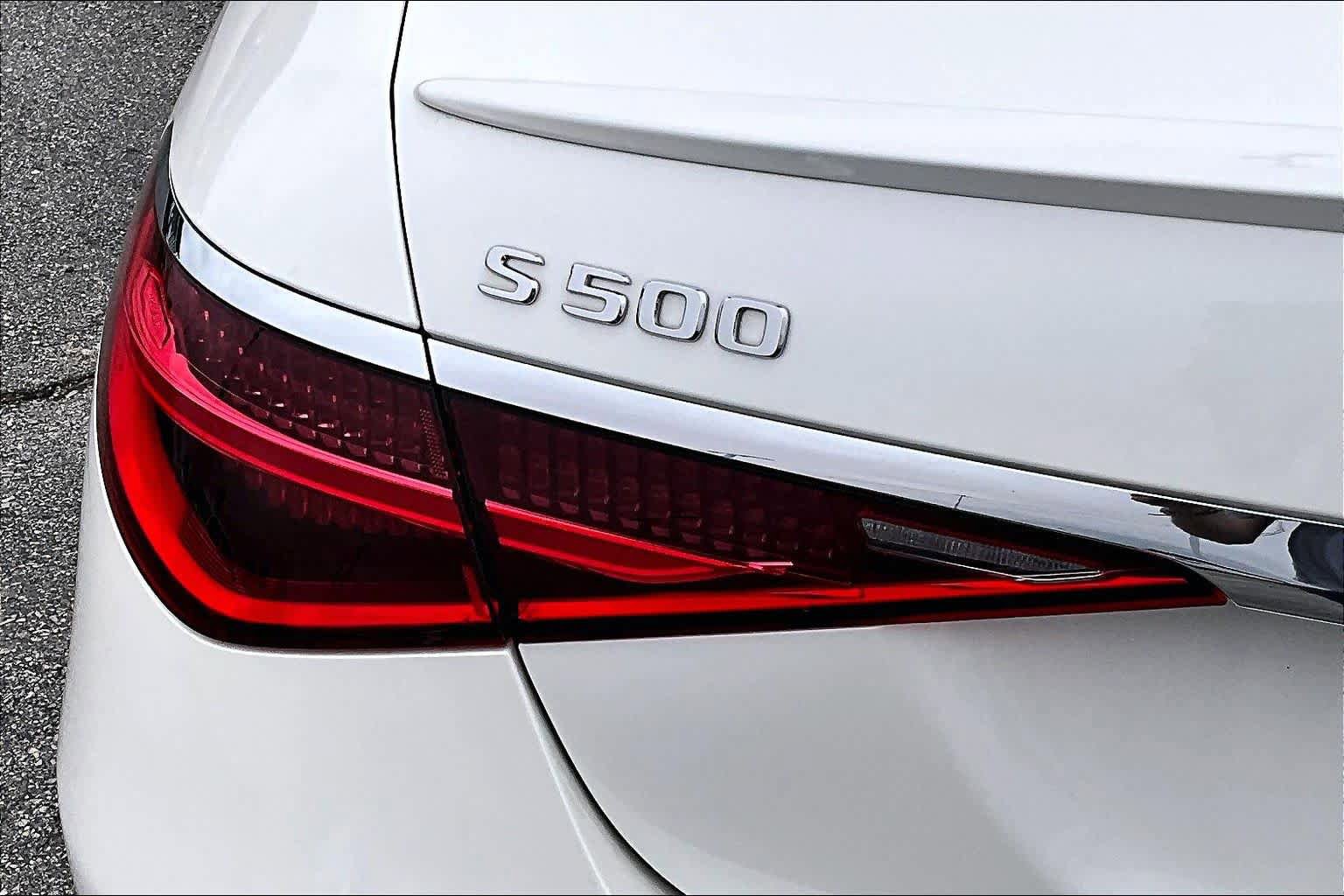 Certified 2023 Mercedes-Benz S 500 4MATIC w/ AMG Line image 29
