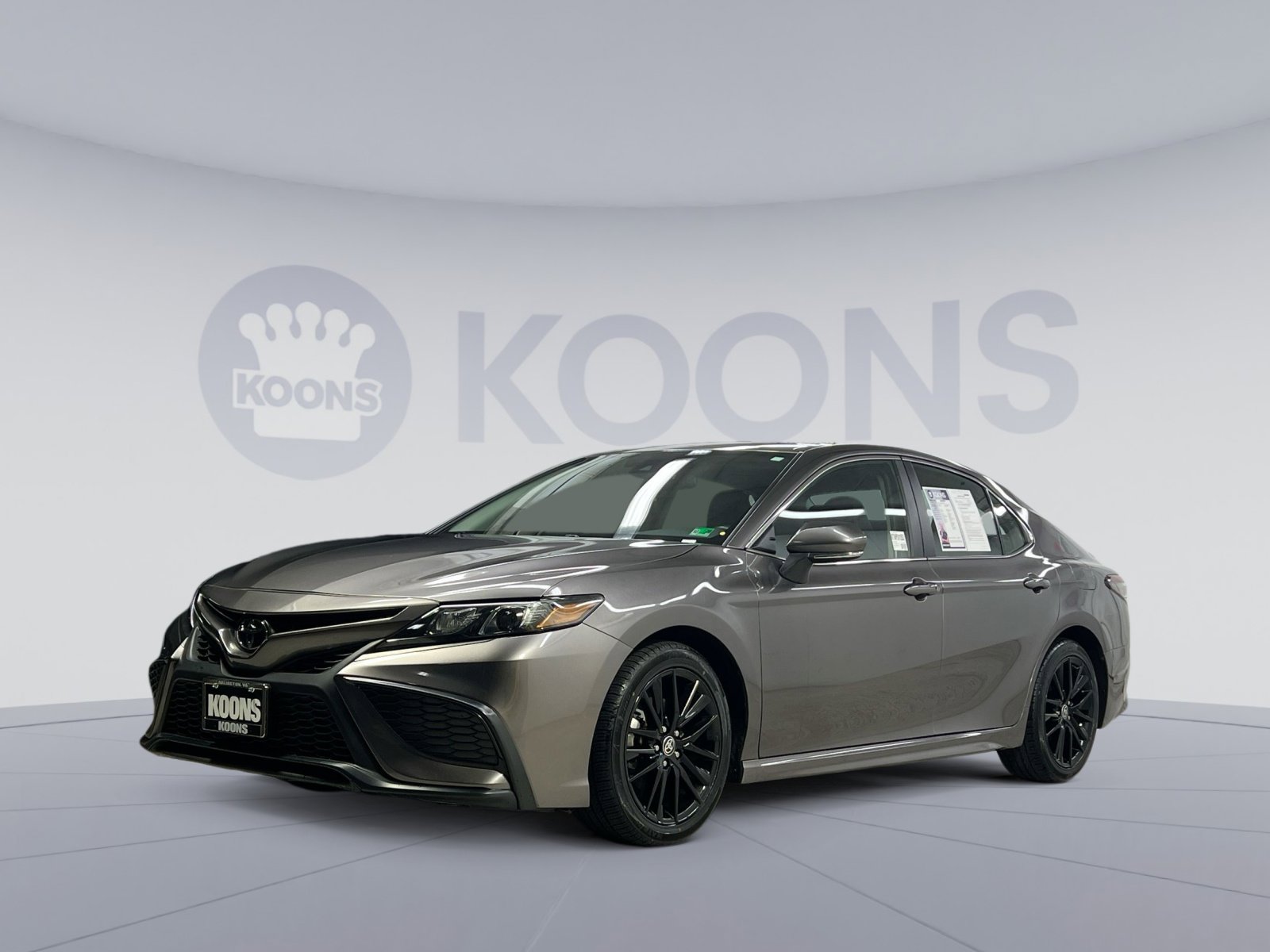 Used 2024 Toyota Camry SE