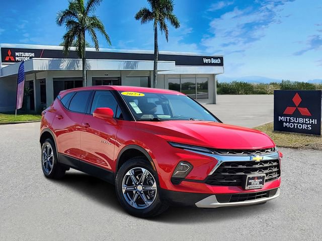 Used 2024 Chevrolet Blazer LT image 1