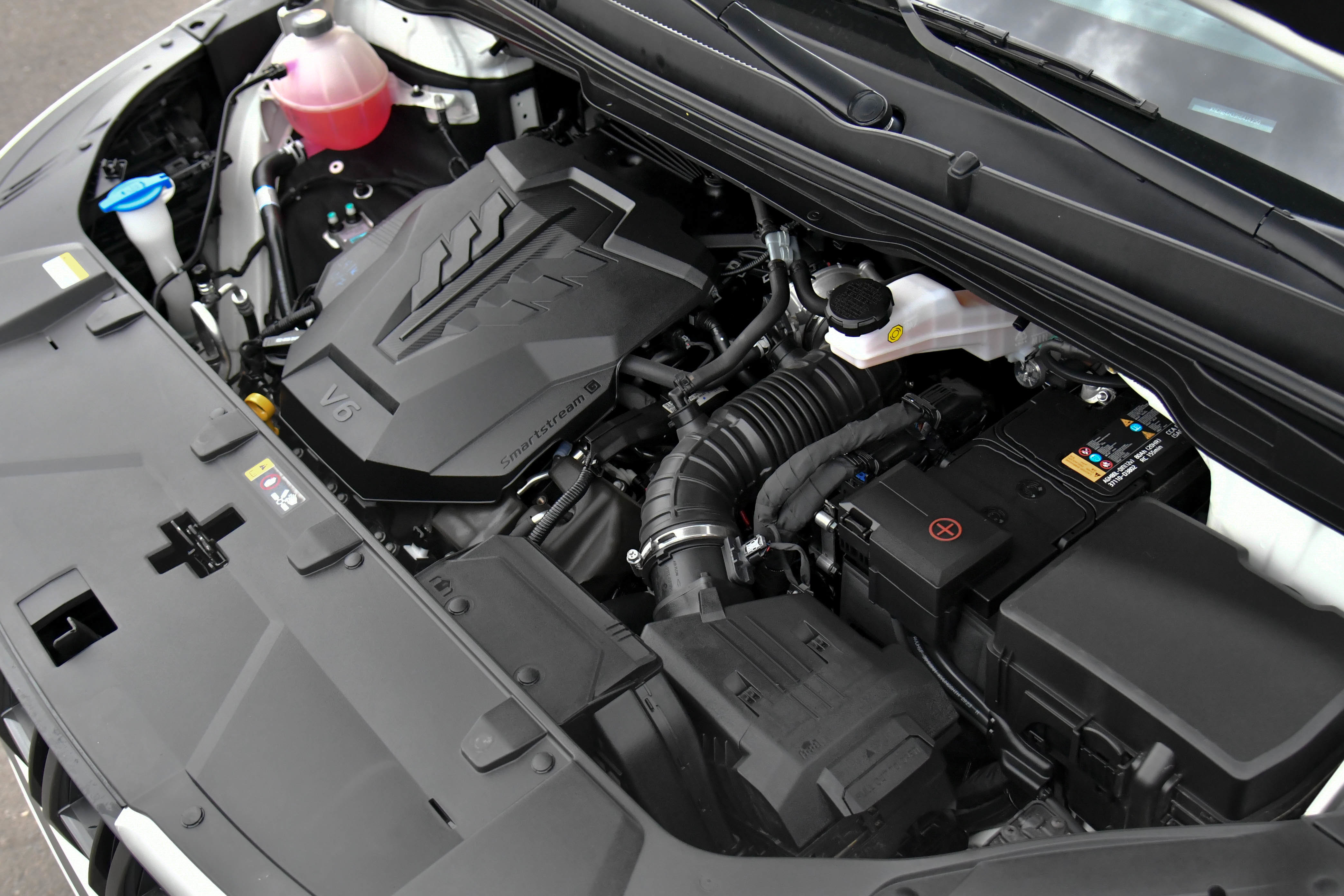 Used 2024 Kia Carnival LX image 49