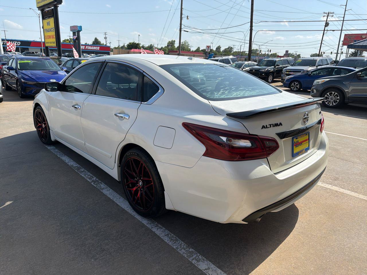 Used 2018 Nissan Altima 2.5 SR w/ SR Midnight Edition FWD image 7