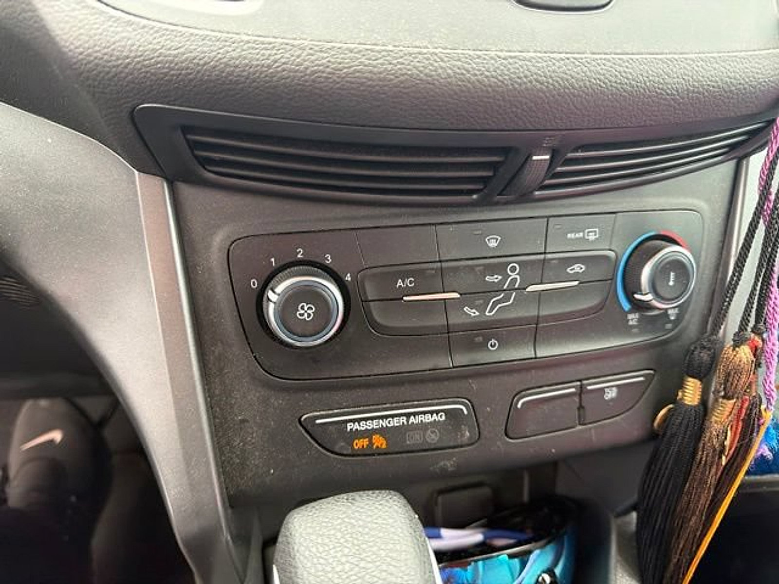 Used 2019 Ford Escape S FWD image 9