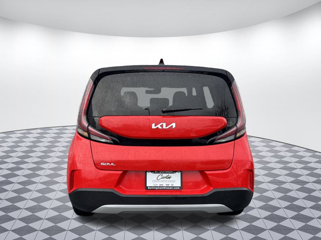 Used 2024 Kia Soul LX w/ Option Group 015 FWD image 6