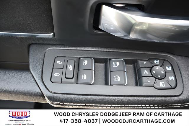 New 2026 RAM 2500 Laramie AWD/4WD image 15