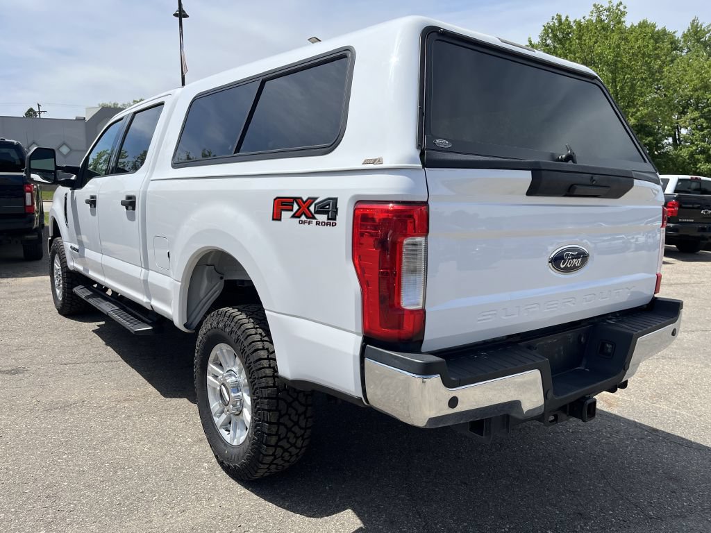 Used 2018 Ford F250 XLT w/ XLT Value Package AWD/4WD image 6