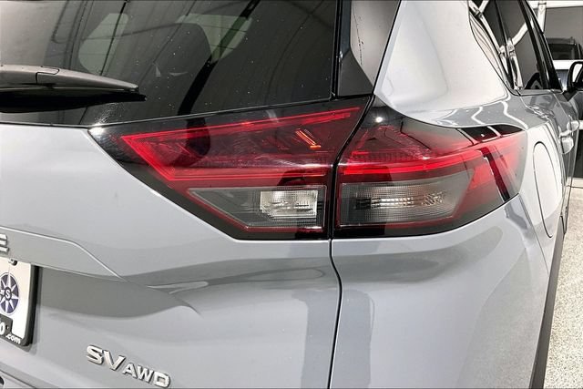 Used 2021 Nissan Rogue SV AWD/4WD image 29