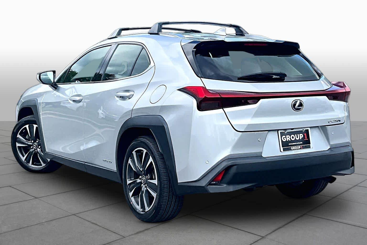 Used 2020 Lexus UX 250h w/ Premium Package AWD/4WD image 12